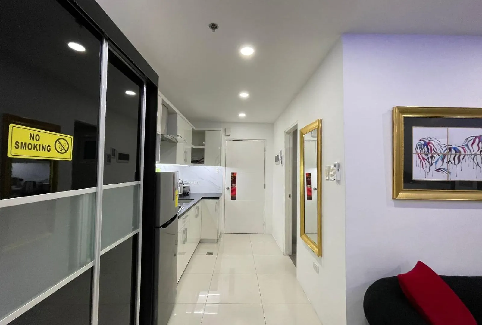 Studio At Kandi Palace Near Walking Street Angeles Apartment