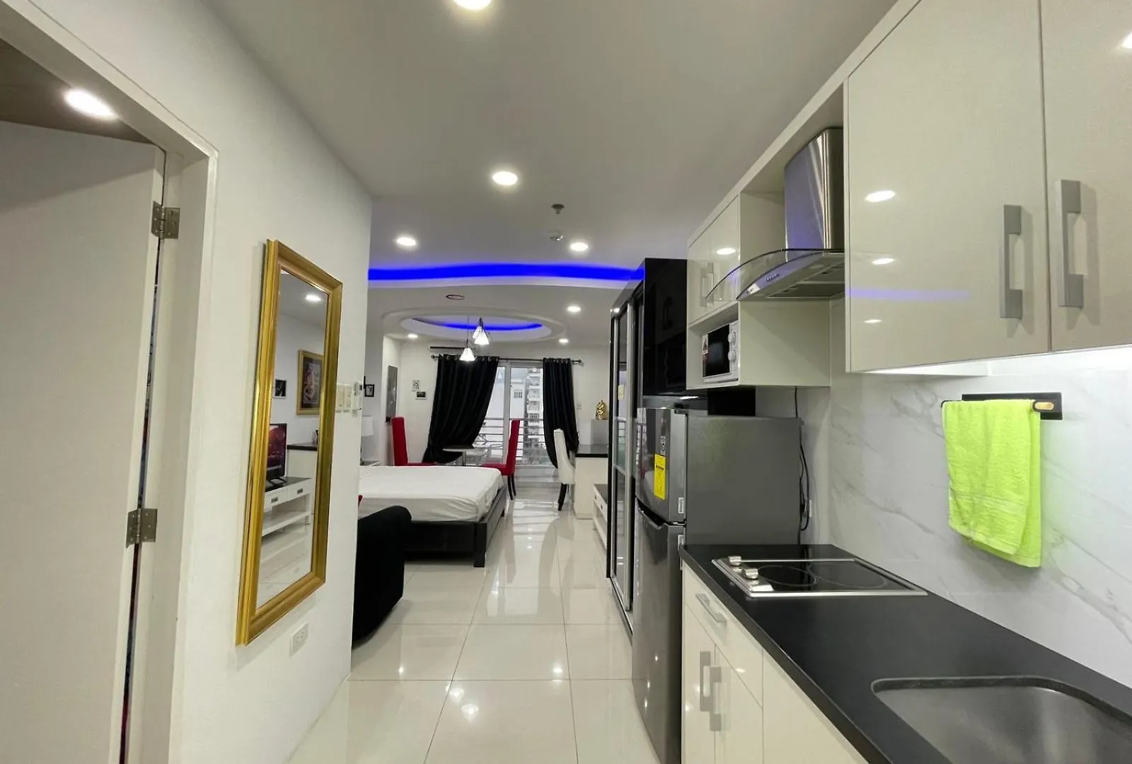 Apartment Studio At Kandi Palace Near Walking Street Angeles