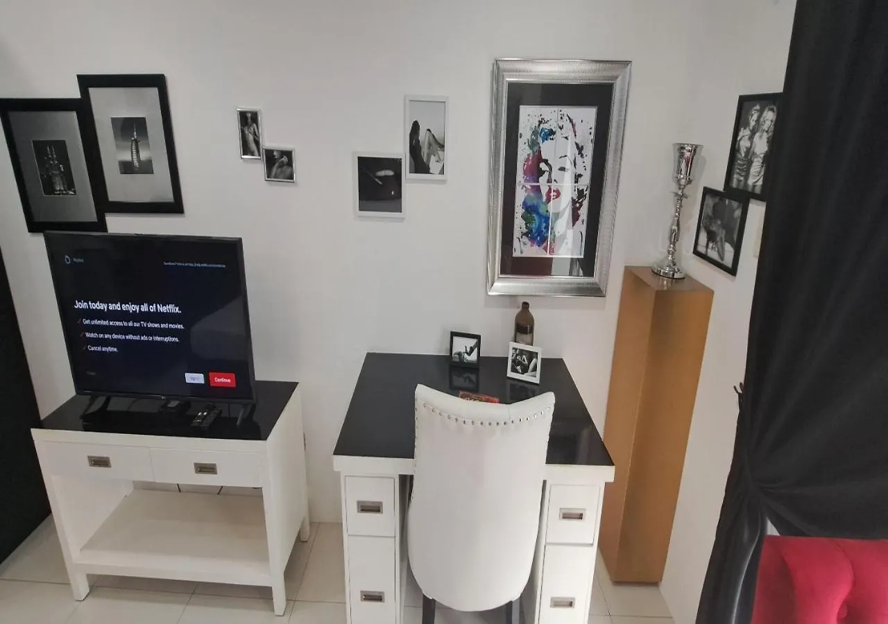 Daire Studio At Kandi Palace Near Walking Street Angeles